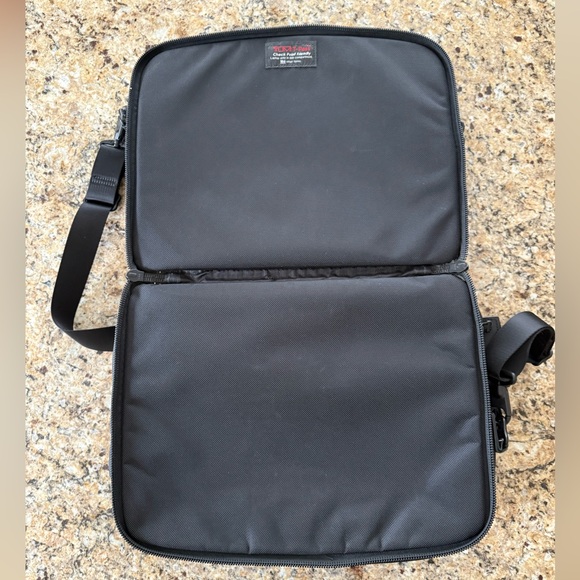 TUMI Alpha T Pass Laptop Briefcase Expandable Travel Bag Lots of Compartments - Picture 6 of 11